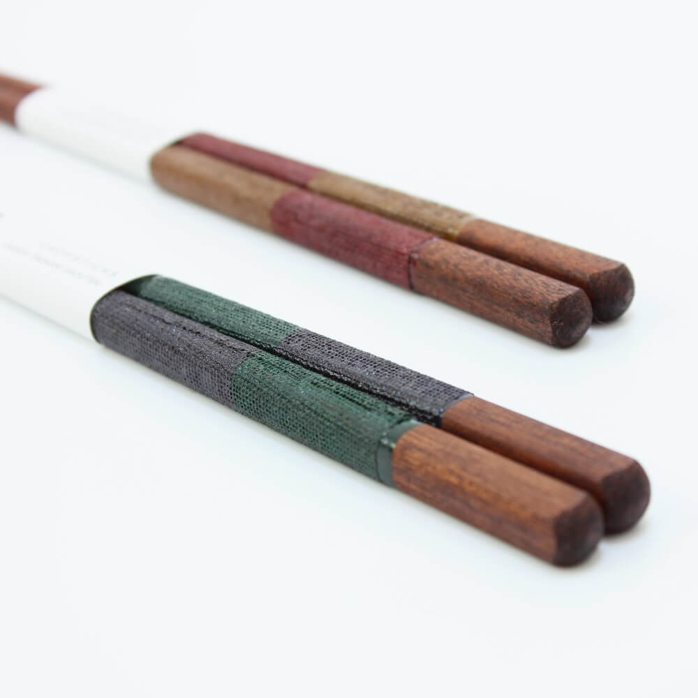 angled shot ichimatsu navy green chopsticks