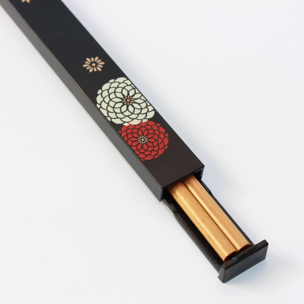 chopsticks inside momoka black chopsticks case
