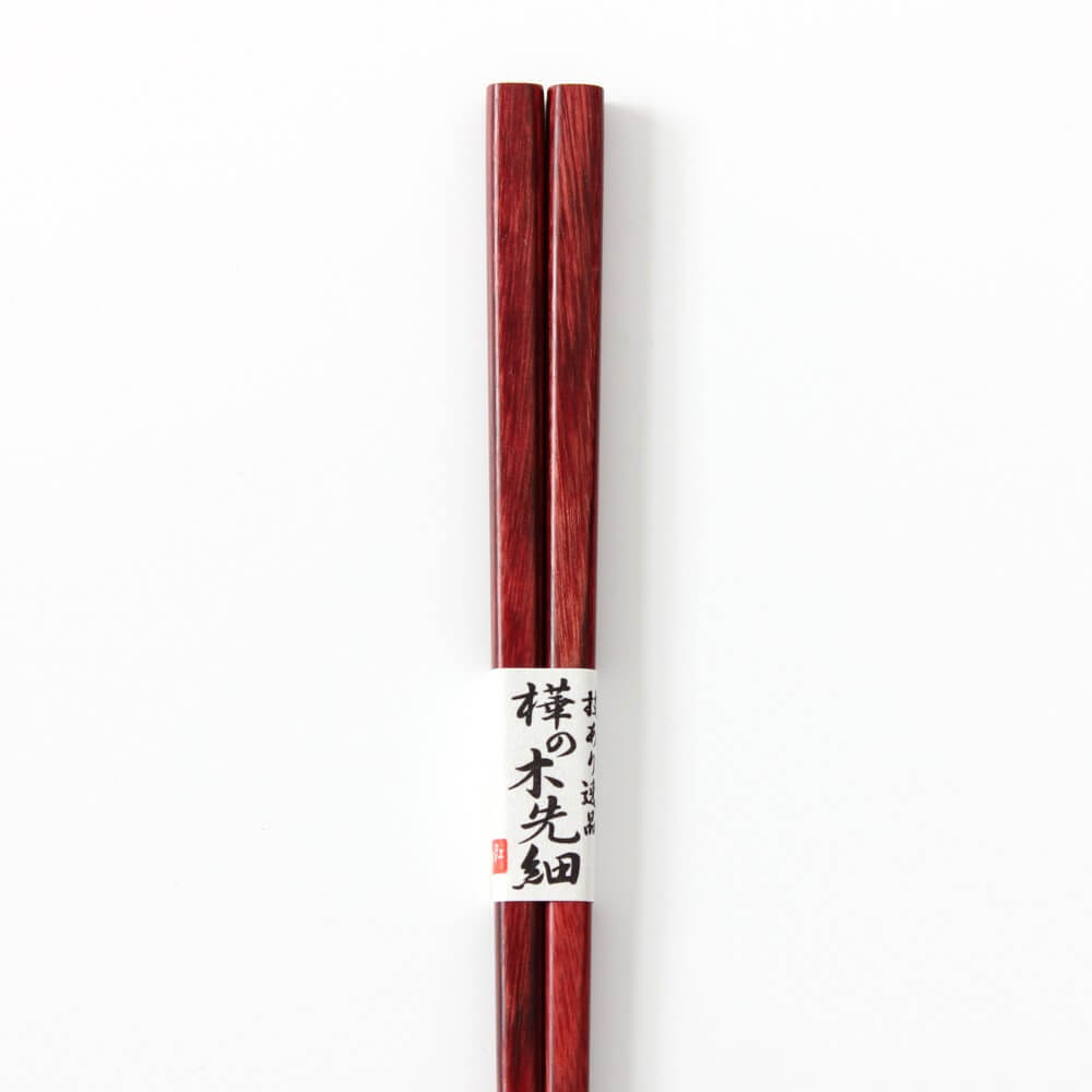 close up handle kaba no ki red chopsticks