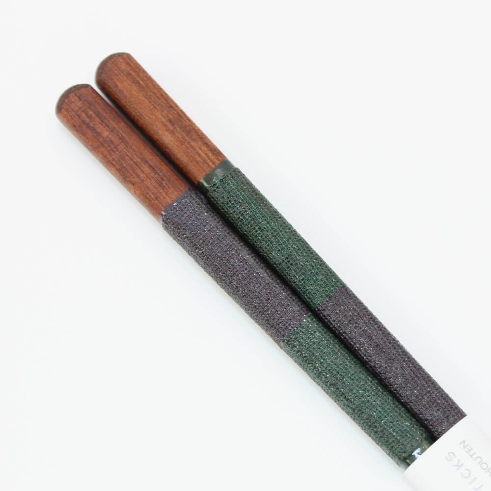 close up handles nunome ichimatsu navy green chopsticks