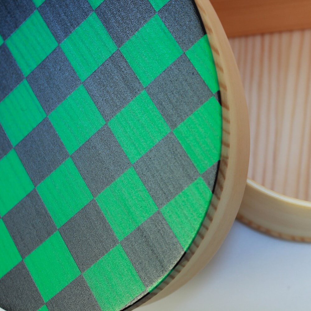 close up lid ichimatsu green pattern bento box