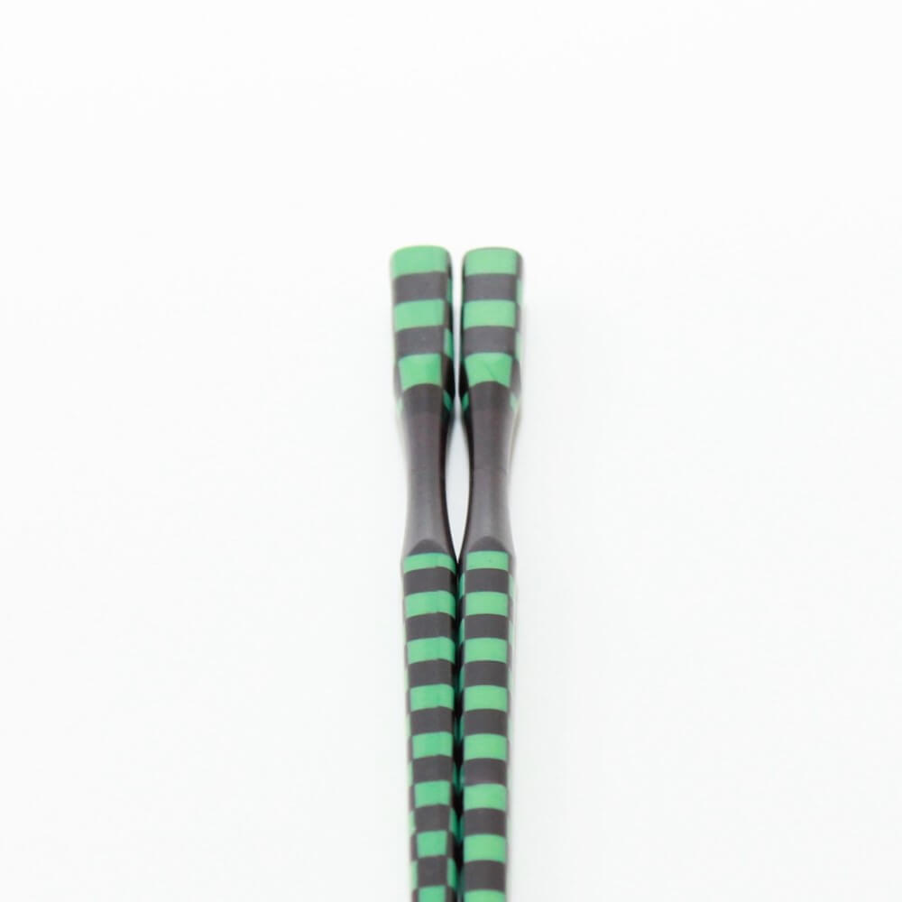 close up neck ichimatsu green chopsticks