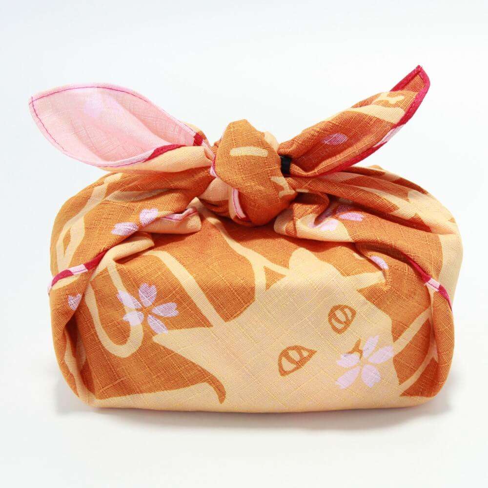 gold brown side cat puzzle furoshiki 50cm