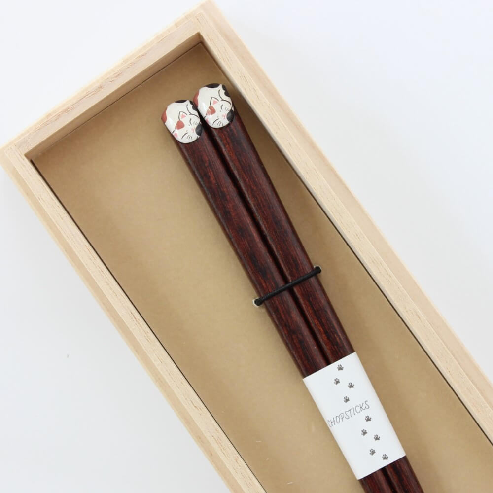 hidamari calico cat chopsticks in box