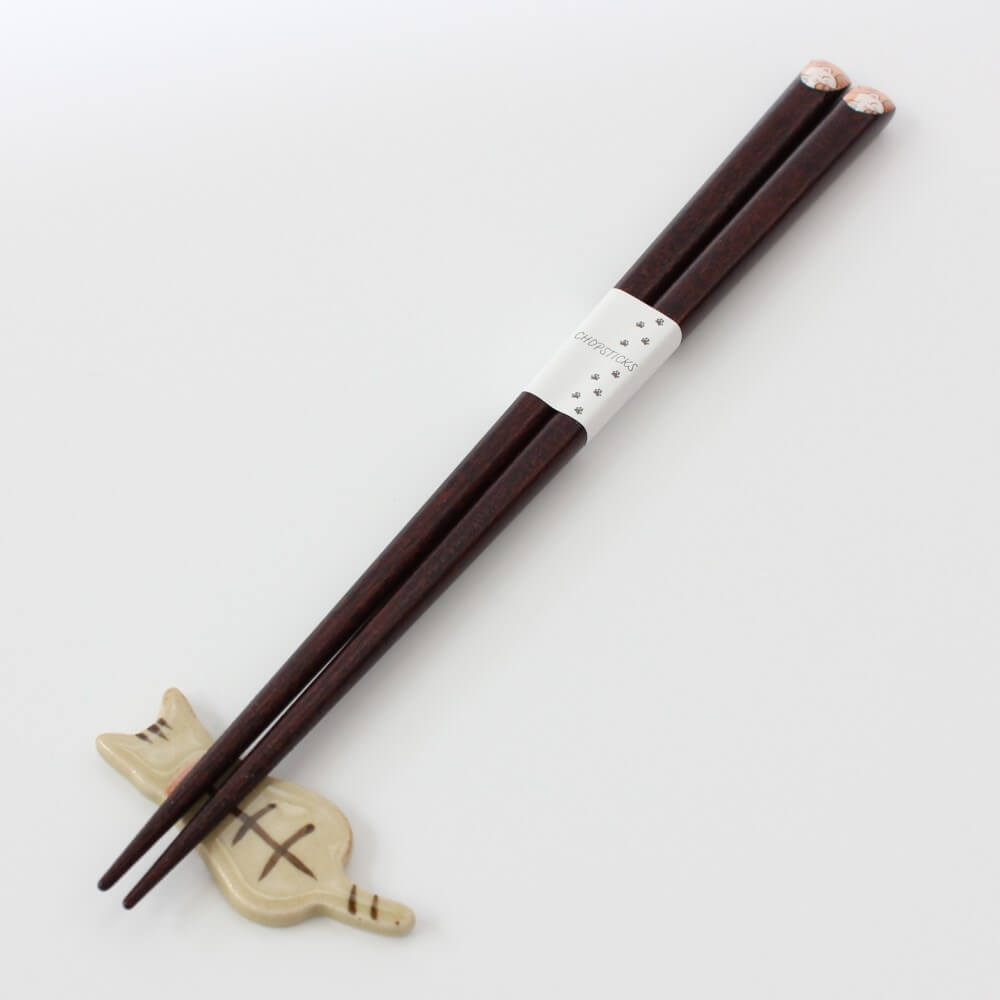 hidamari tabby cat chopsticks on rest