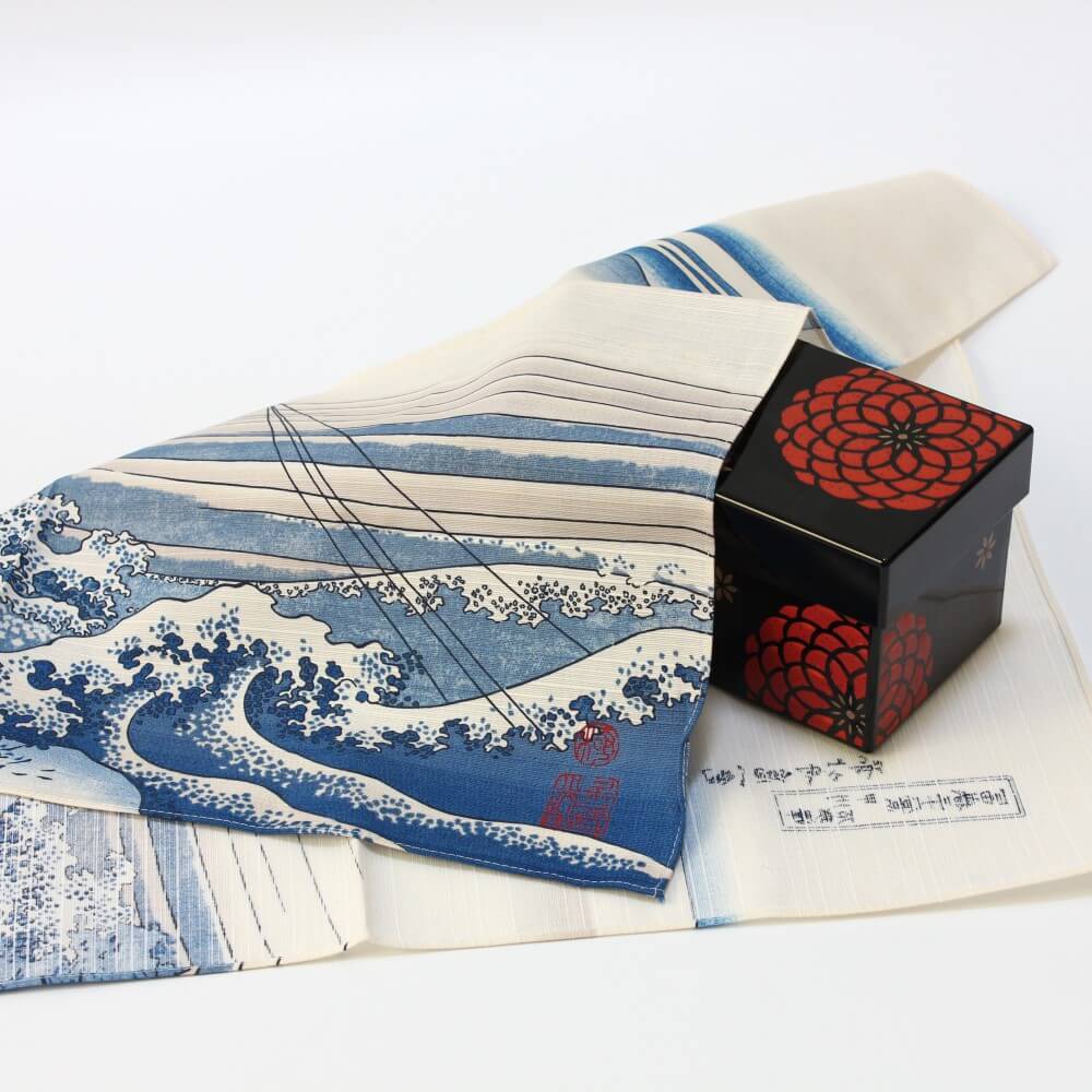 koshu kajikazawa furoshiki covering momoka black bento box