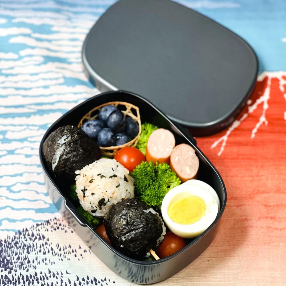 onigiri bento in one touch black bento box