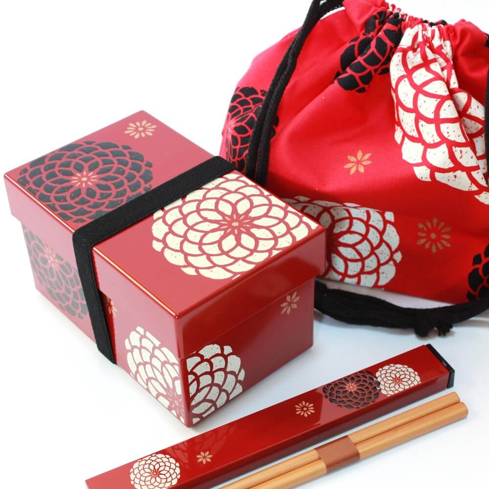 contents of hakoben momoka red bento box set