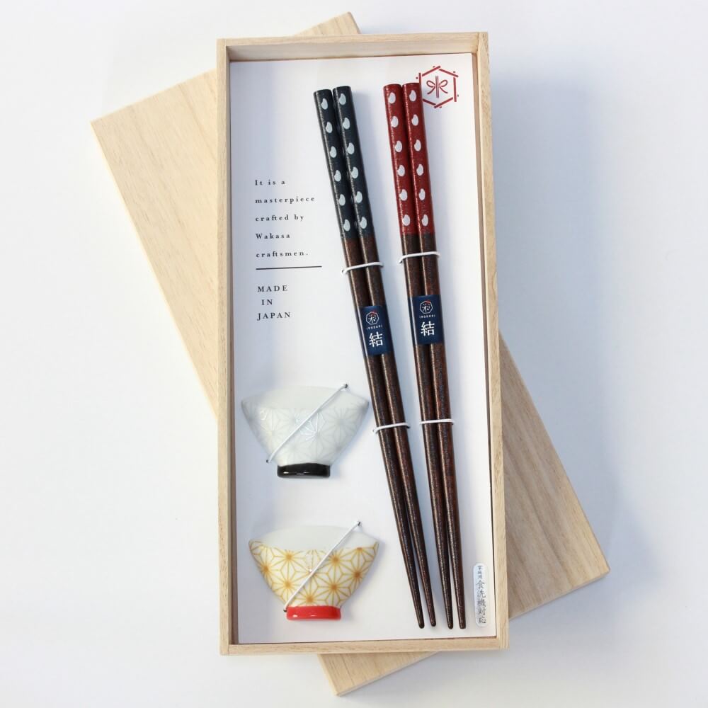 overview okome chopsticks with rests gift set