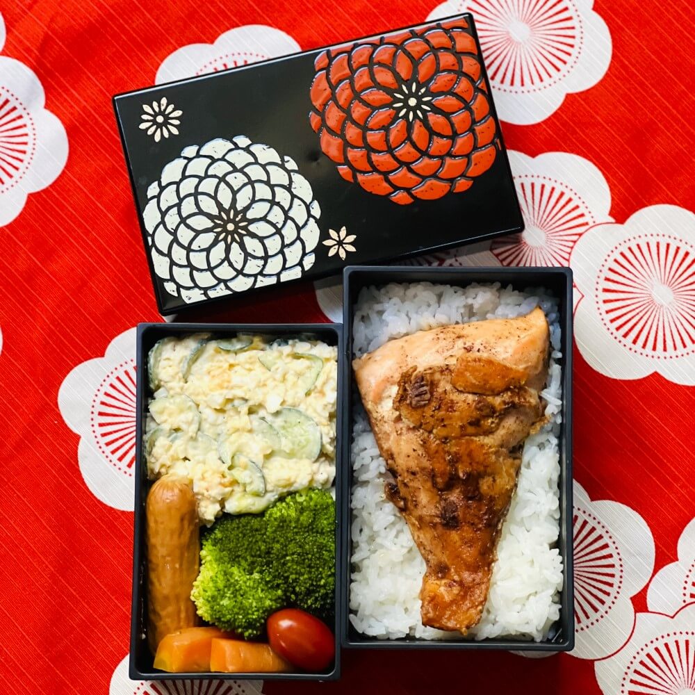 salmon egg salad bento in hakoben black bento box