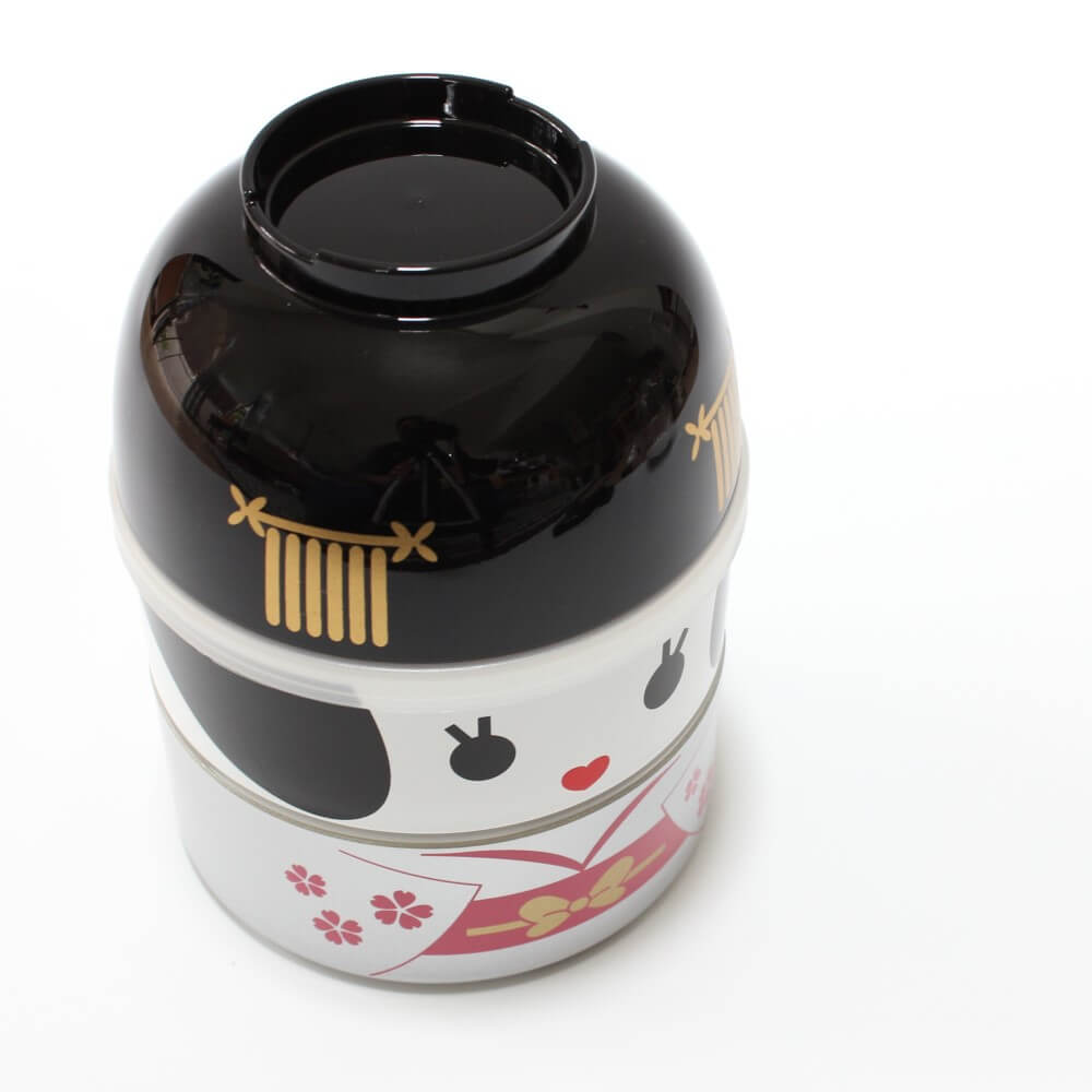 top of kokeshi maihime bento box